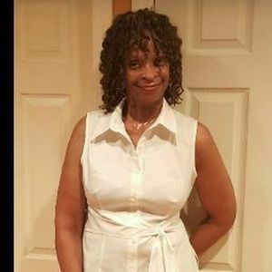 Meet your Posher, Renee